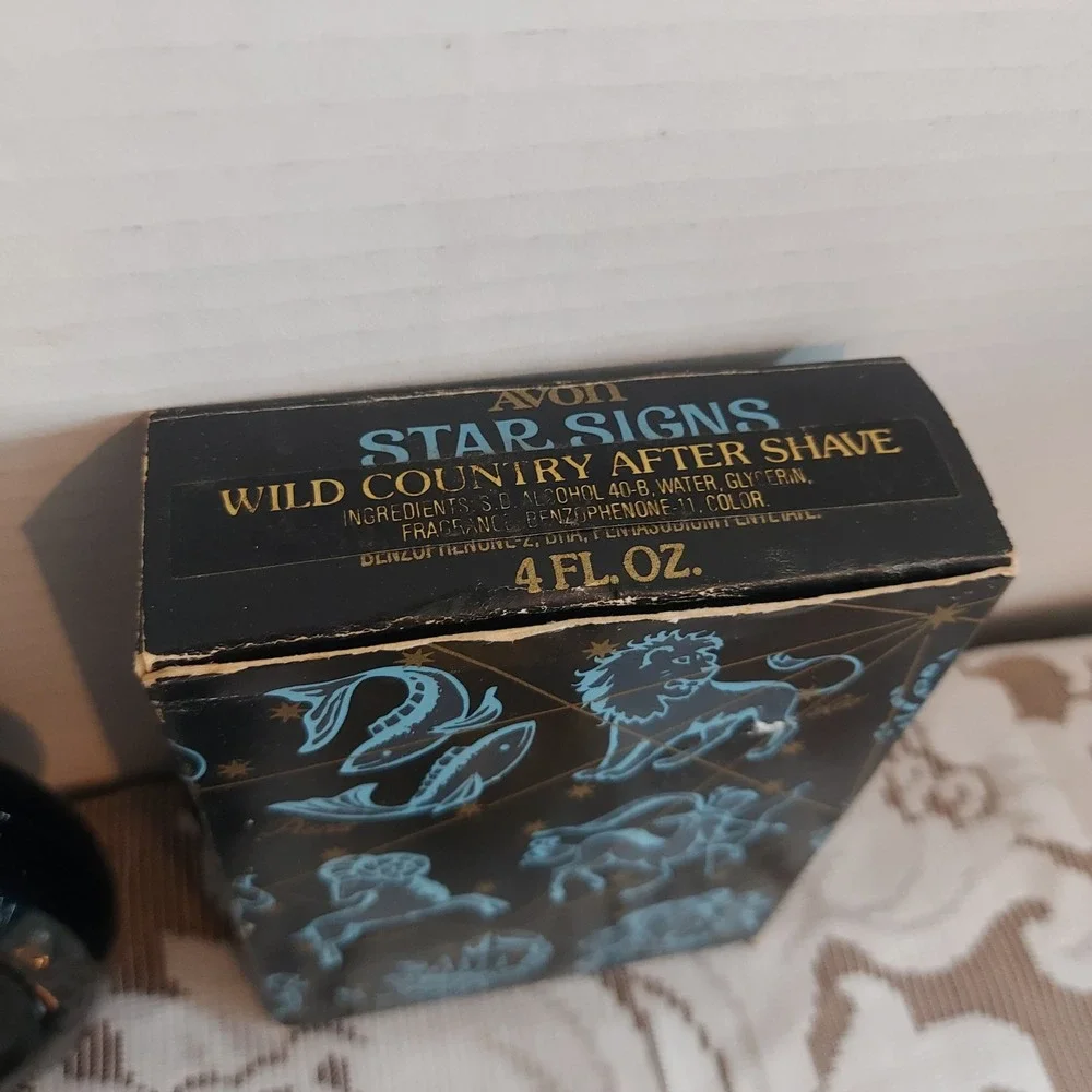 Avon Star Signs Wild Country After Shave Gemini Vintage Black Glass Decanter Box